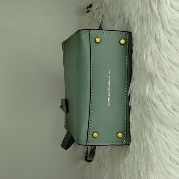 💥Host Pick💥 NEW Coach Mini Cashin Tote Bag - Picture 5 of 11